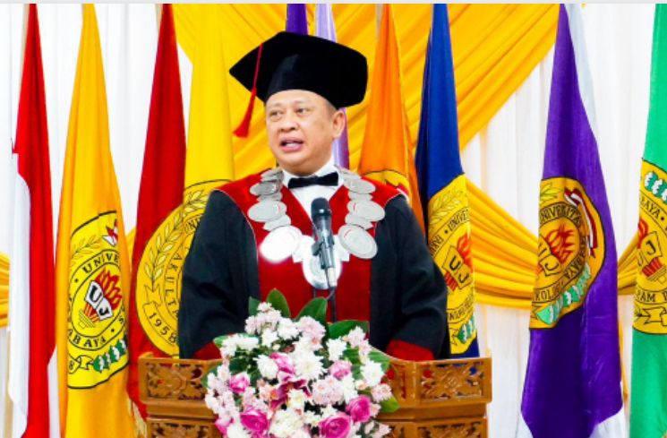  Anggota DPR RI Bambang Soesatyo (Bamsoet) memberikan pandangan mengenai pentingnya integritas dan transparansi di Bursa Efek Indonesia.