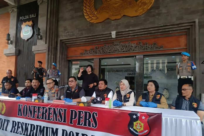 Konferensi pers Polda Bali terkait penetapan tersangka WNA Brazil dan pengajuan Red Notice Interpol dalam kasus pembunuhan warga Belanda di Badung. (ANTARA)
