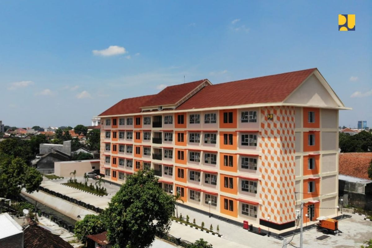Apartment Building