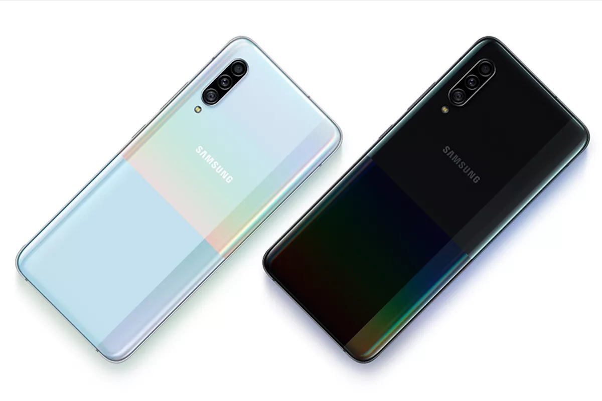 Ilustrasi antarmuka Samsung One UI 8.5 pada perangkat Galaxy S series dan Z Fold yang menunjukkan fitur pembaruan perangkat lunak terbaru.